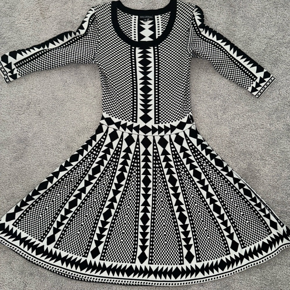 Nina Leonard dress xs